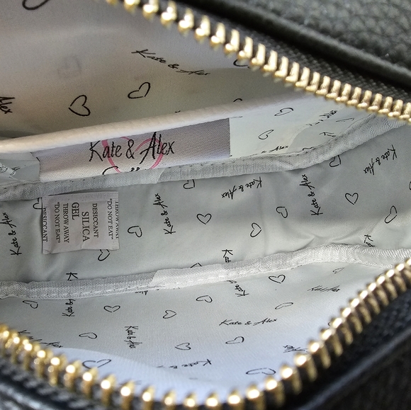 New Black Crossbody Kate & Alex Cuffaro Italian Design NWT - Picture 7 of 7